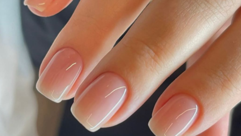 Unha Decorada Quadrada Curta: A Tendência que Está Fazendo Sucesso em 2026