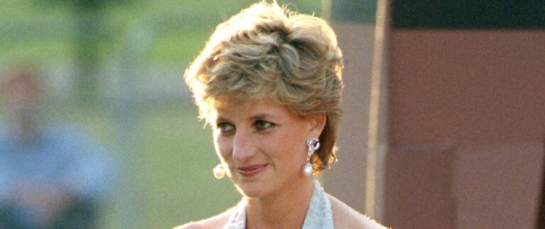 Sandálias-ícone de Lady Di ganham versão Vizzano: salto baixo, conforto e preço amigo chegam às lojas em 2026