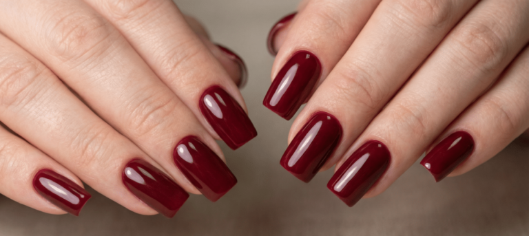 Unhas quadradas: formato que comunica força, organização e elegância imediata