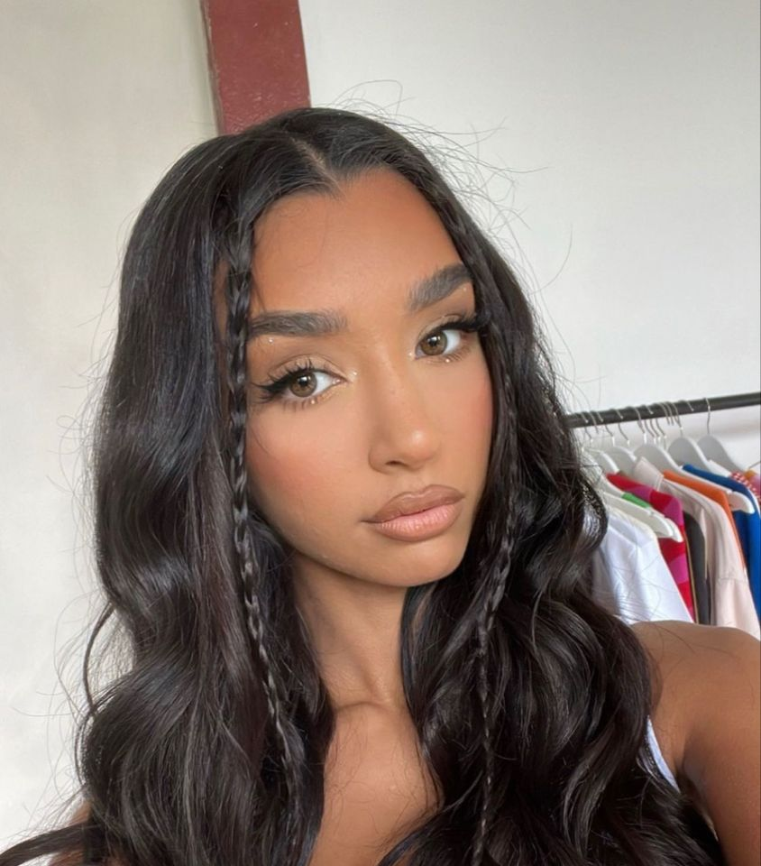 Tranças finas ao glitter na raiz: 5 penteados infalíveis para curtir o Lollapalooza sem sofrer com o vento - Imagem do artigo original