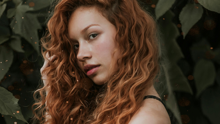 Ressecamento zero: 3 shampoos de farmácia que prometem cachos macios já na lavagem