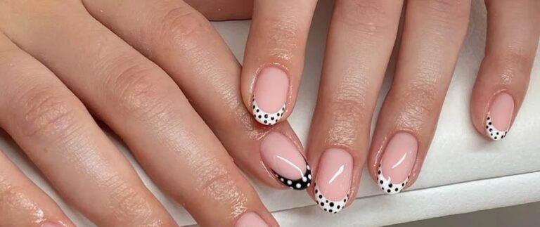 Francesinha com bolinhas domina a temporada e renova clássico das manicures em 2026