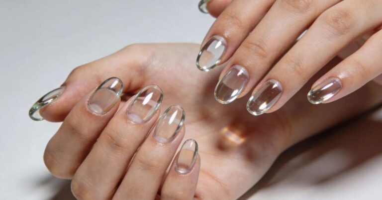 Unhas de vidro viram febre nas redes e conquistam quem busca brilho sofisticado